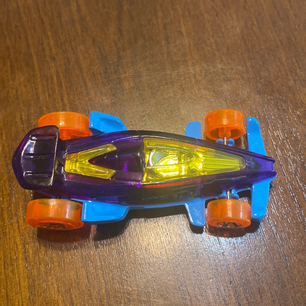 Hot Wheels CFL02
